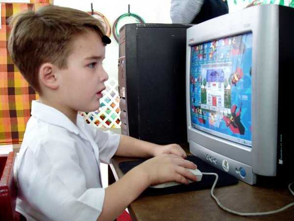 Cuida sus momentos en el internet